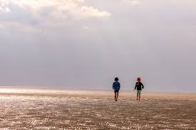 Haus sturmeck herberge auf der nordseeinsel spiekeroog nordseeinseln insel spiekeroog. Urlaub An Der Nordsee Autofreie Insel Spiekeroog Haus Sturmeck Hostel Spiekeroog Westend Strand Meer Famil Urlaub Nordsee Kind Und Kegel Familienurlaub