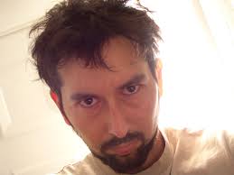 Director de El asesino entre nosotros dictará charla en Cine UDD