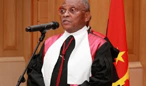 El tribunal constitucional homenajea en el día de la m. A Jubilacao Do Presidente Do Tribunal Constitucional Nouvellescorrompues