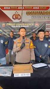 UNGKAP KASUS TINDAK PIDANA PEMBUNUHAN YANG DIIKUTI, DISERTAI, ATAU DI  DAHULUI OLEH KEJAHATAN LAIN DAN DI SERTAI PEMBUNUHAN BERENCANA lebih  sedikit, niko_38setia Bravo Sat Reskrim Polres Cimahi...