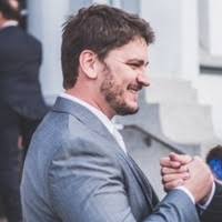 100+ ملفًا شخصيًا يحتوي على “Schmeling”