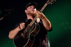 It hasaverage energyand issomewhat danceablewith a time signature of4 beats per bar. Luke Combs Beautiful Crazy Is A Single For The Fans Listen
