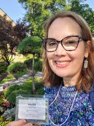 Laura Yow's Instagram, Twitter & Facebook