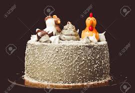 Découvrez les ingrédients, ustensiles et étapes de préparation. Gateau Fait Maison Avec Un Decor De Nouvel An Sur Un Fond Noir Tonifie Banque D Images Et Photos Libres De Droits Image 69838893