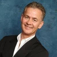 Chris Petrakis's Instagram, Twitter & Facebook