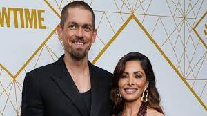 Maybe you would like to learn more about one of these? The Real Reason Steve Howey Is Getting Divorced