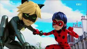 Holding Hands 3 Miraculous Ladybug Anime Miraculous Ladybug Miraculous Ladybug Funny