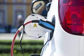 Its lower weight means it can use the electric motor. The Difference Between Plug In And Standard Hybrid Cars