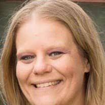 Lynnette Mckee's Instagram, Twitter & Facebook