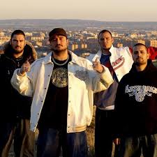 August) im alter von 62 jahren in seiner wohnung in . Violadores Del Verso Letras Com 53 Canciones