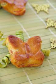 Minis Cakes Aux Lardons Tomates Et Cornichons Le Blog De Novice En Cuisine Cake Lardons Cuisine Cornichons