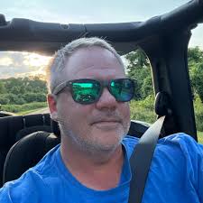 Does the 2024 Grandstand with 35 HP Kawasaki engine often backfire when  turning off?