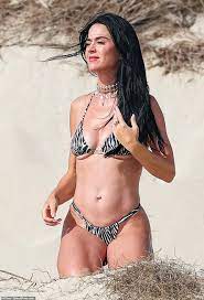 Katy Perry shows off her incredible figure in a TINY zebra-print bikini  while filming raucous new music video in Ibiza as she brushes off comeback  flop | Daily Mail Online
