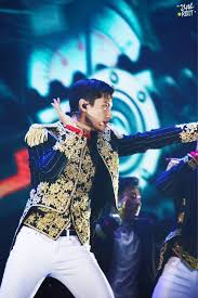 エロリーマンユノと可愛いチャンミン マカオファンミ チャンミン コンサート 東方神起 チャンミン