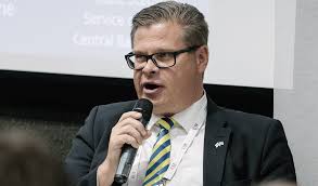 Деякі букмекери вважають, що більше шансів на успіх в майбутньому поєдинку у росіян. Rosiya Namagayetsya Dovesti Svitu Sho Ukrayini Yak Derzhavi Ne Isnuye Institut Prosviti