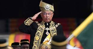Surat pekeliling pentadbiran bil 6 2017 pindaan tarikh hari keputeraan seri paduka baginda yang di pertuan agong bagi tahun 2017 notis staf notice notis fsktm Rakyat Dapat Cuti Umum Isnin Depan 8 Jun Sempena Hari Keputeraan Agong Keluarga