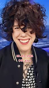 Laura Pergolizzi: Singer of 'Lost