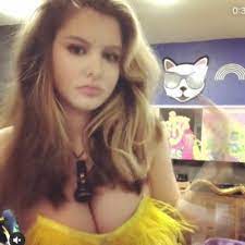 Her father michael, a celebrity hairdresser. Gabi Grecko Gabigrecko Twitter