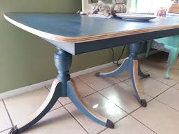 When i found my new dining room table, i knew the beautiful duncan phyfe table would have. A Duncan Phyfe Antique Table I Call Duncan Painted In Aubusson Blue And Old White Trim Duncan Phyfe Table Painted Kitchen Tables Painted Duncan Phyfe Table