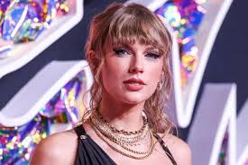 Taylor Swift setzt mit Musikvideo zu "Lavender Haze" ein Zeichen gegen  Transphobie