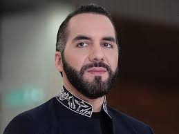 🇸🇻🚨| El presidente Nayib Bukele destruye a las críticas sobre el CECOT,  que expresó la demócrata y globalista Hillary Clinton: “Señora Secretaria  Hillary Clinton, Si está convencido de que en el CECOT