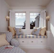 From boston to london, these homes from the architectural digest archives take advantage of the many benefits a bay window provides. 63 Incredibly Cozy And Inspiring Window Seat Ideas