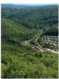 Jedná se o kamennou rozhlednu v nadmořské výšce 496 m.n.m. Alexandrova Rozhledna Mojebrno