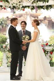 Kleid Von Der Seite Film Hochzeit David Boreanaz Bones Die Knochenjagerin