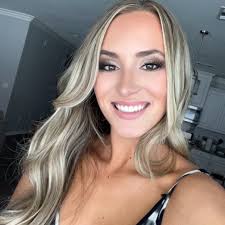 Hawaii or Caribbean cruise better for honeymoon?