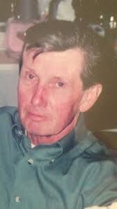 Tara Steere's Instagram, Twitter & Facebook