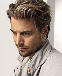 Les hommes sont rarement satisfait du résultat de leur coupe de cheveux lorsqu'ils sortent de chez le coiffeur. Epingle Sur Great Designs