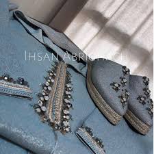 L Image Contient Peut Etre 2 Personnes Moroccan Fashion Moroccan Clothing Caftan