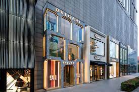 This is also due to the fact that safety is a concern in kuala lumpur, so many of the condos and bungalows have gates and guardhouses. Mvrdv Bulgari Kuala Lumpur