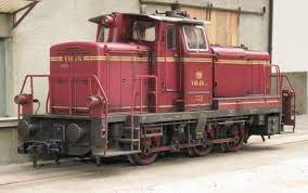 Die baureihe v 60 ist eine ursprünglich für die deutsche bundesbahn entwickelte diesellokomotive für den rangierdienst. Becasse Weathering Marklins V60 Unerwartete Pracht Eisenbahn Modellbau Modelleisenbahn Modellbahn