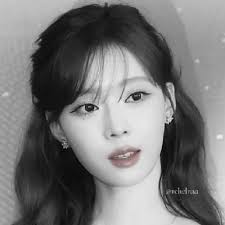 rachel close (@rchelraa)