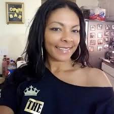 Tia Armstrong (@TiaArmstrong1)