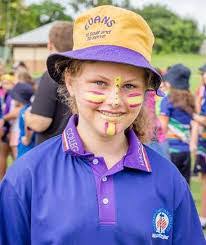 Chloe Downs's Instagram, Twitter & Facebook