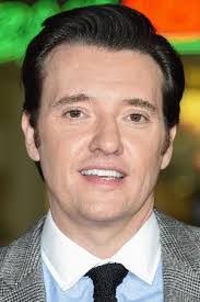 Chris Bert's Instagram, Twitter & Facebook