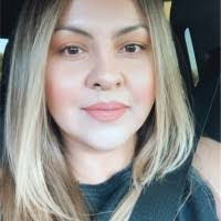 Luz Mayo's Instagram, Twitter & Facebook