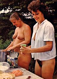 Nudist Women Vintage - 74 Provocative Photos Retro Nudism