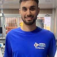 50+ perfiles de «Ruben Mena»