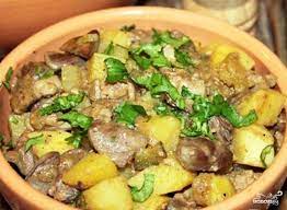 Пошаговый рецепт жаркого из куриных сердечек: приготовьте ароматное блюдо на любой случай