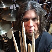 Endlich ein neuer Release von Cea Serin