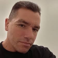 Which tattoo machine is a better buy, Dragonhawk Fold Pro or Peak Solice  Pro?