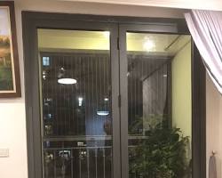 Hình ảnh về Cửa kính 2 cánh xếp