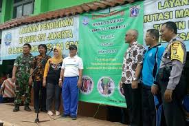 See more of sekolah bank sampah paud alkausar on facebook. Peduli Lingkungan Smpn 257 Jakarta Bangun Bank Sampah