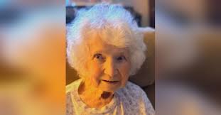 Obituary information for Evelyn E Lawrence