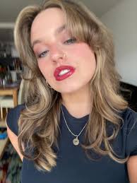 Amelia Lloyd (@lilmoopsy)