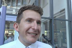 Bürgermeister Stefan Neumann Archive