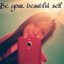 Valeria Servin's Instagram, Twitter & Facebook